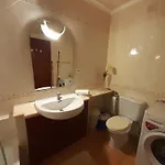 Vplaza Private Garage,balcony&pool View Flat * Portimão