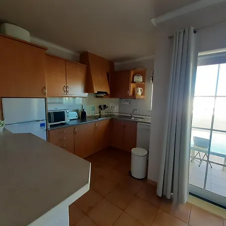 Vplaza Private Garage,balcony&pool View Flat * Portimão