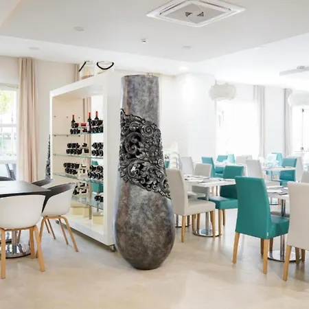 Apartman Vplaza Private Garage,balcony&pool View Flat