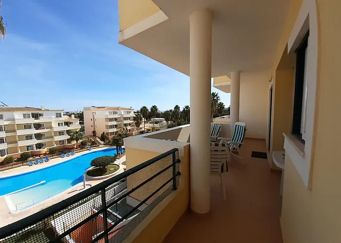 Apartment Vplaza Private Garage,balcony&pool View Flat