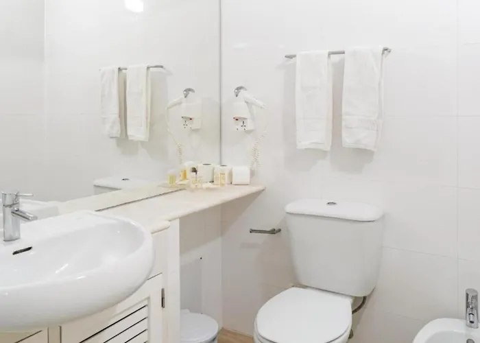 Apartment Vplaza Private Garage,balcony&pool View Flat *