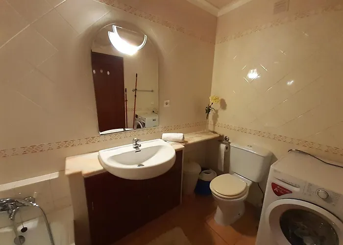 Vplaza Private Garage,balcony&pool View Flat * Portimao