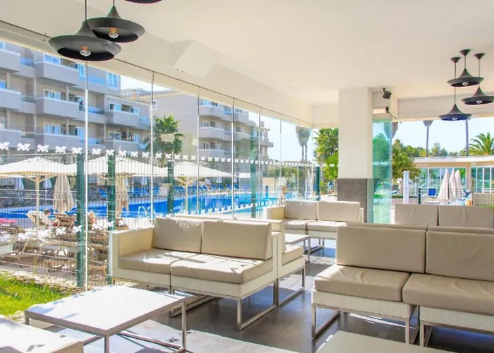 Vplaza Private Garage,balcony&pool View Flat *