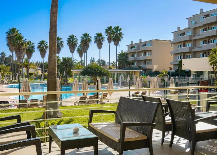 Vplaza Private Garage,balcony&pool View Flat