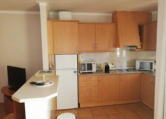 Vplaza Private Garage,balcony&pool View Flat *