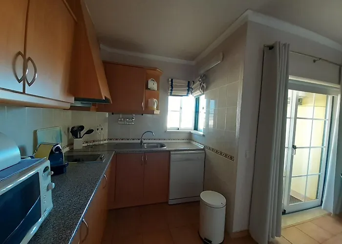 Vplaza Private Garage,balcony&pool View Flat Apartment *