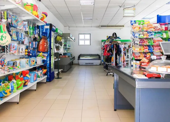 Apartment Vplaza Private Garage,balcony&pool View Flat *