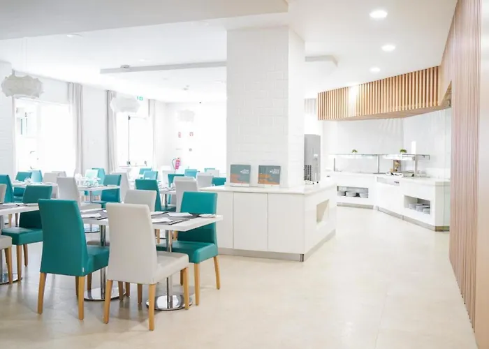 Vplaza Private Garage,balcony&pool View Flat *