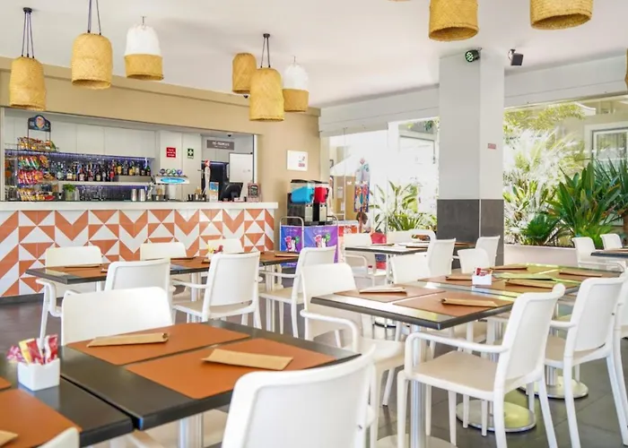 Vplaza Private Garage,balcony&pool View Flat Apartment