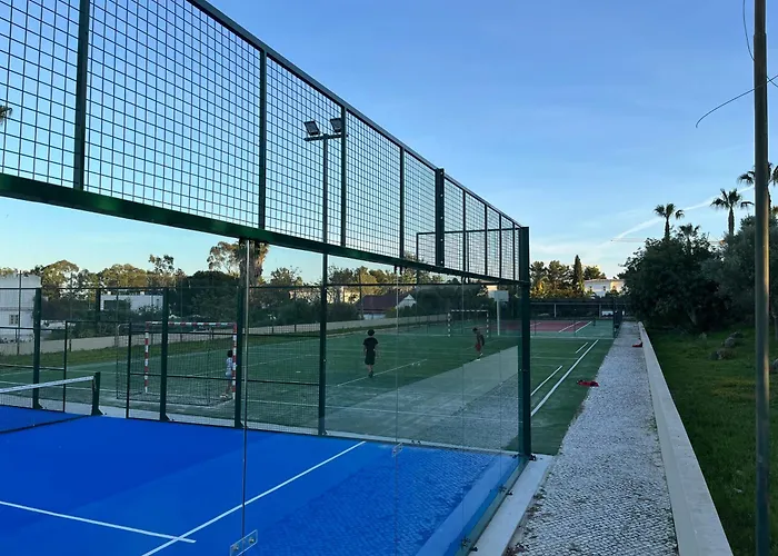 Apartment Vplaza Private Garage,balcony&pool View Flat *